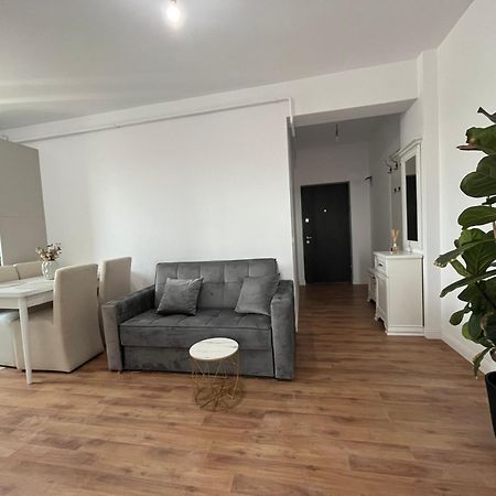 Apartament Nou Neo Tower Σουκεάβα Εξωτερικό φωτογραφία