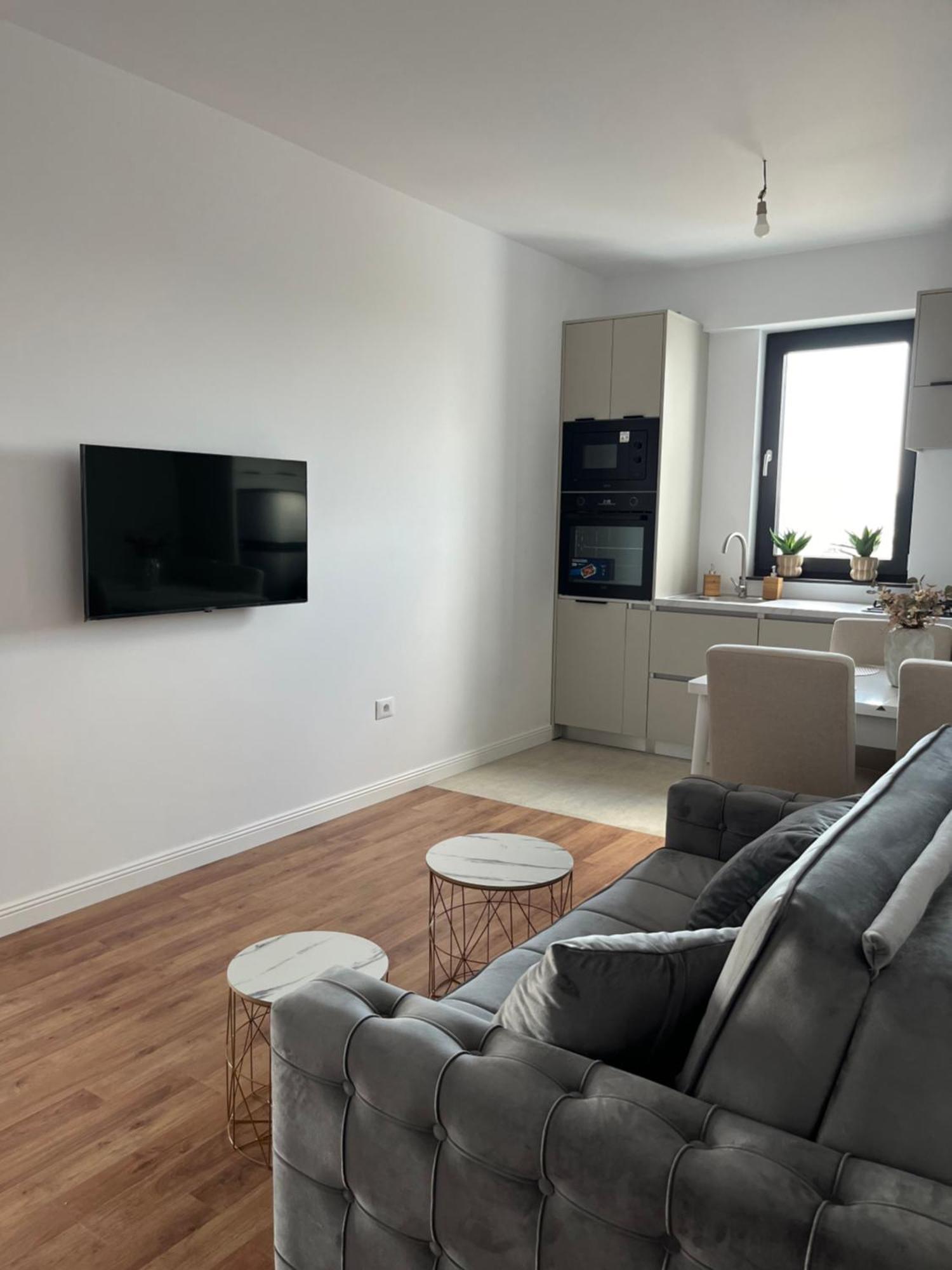 Apartament Nou Neo Tower Σουκεάβα Εξωτερικό φωτογραφία